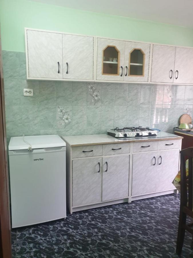 Casa Dina Hotel Herkulesfürdő Kültér fotó
