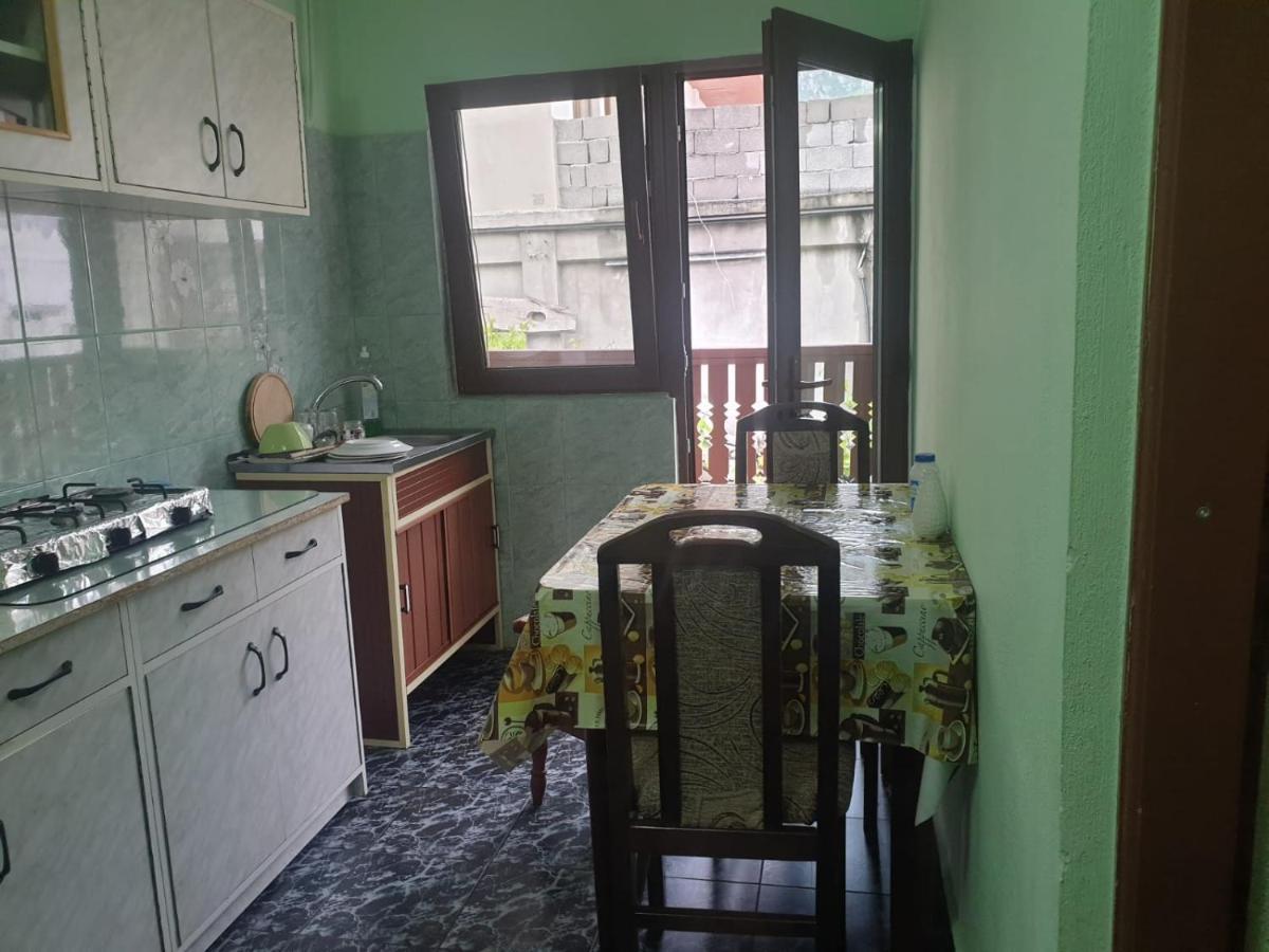 Casa Dina Hotel Herkulesfürdő Kültér fotó