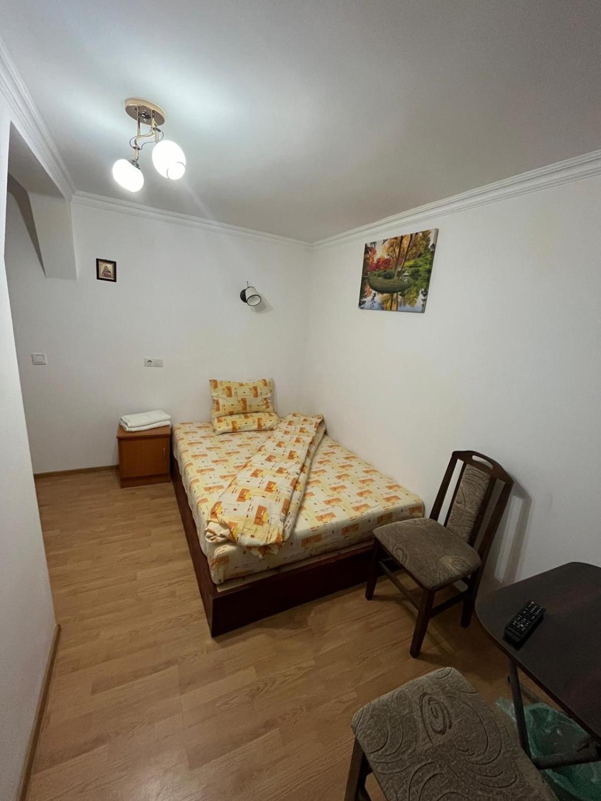 Casa Dina Hotel Herkulesfürdő Kültér fotó