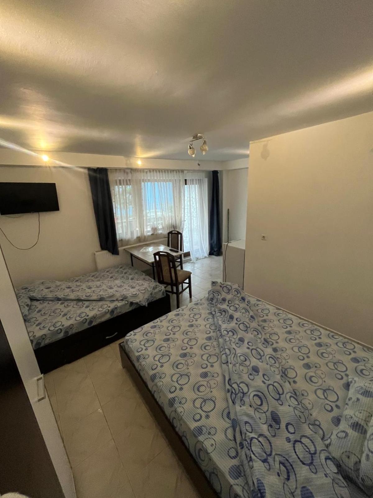 Casa Dina Hotel Herkulesfürdő Kültér fotó